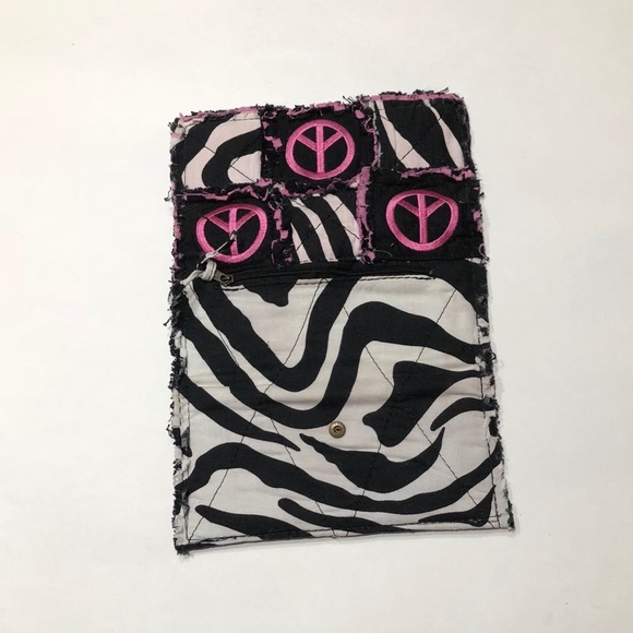 Tong Guang Peace Material Pink&Black Wallet. - Picture 1 of 6